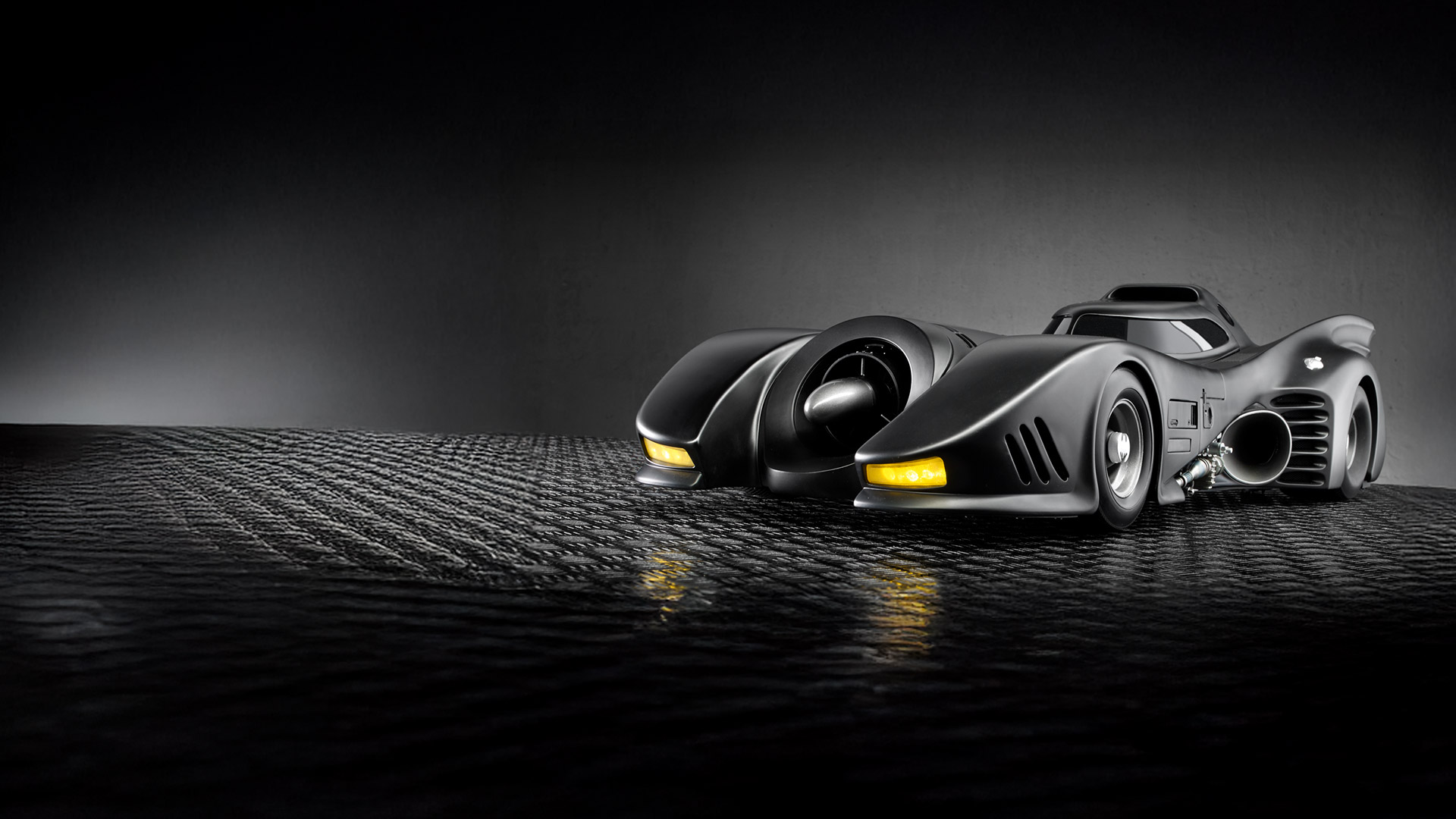 Batmobile 1989 - Hero Banner Desktop 01