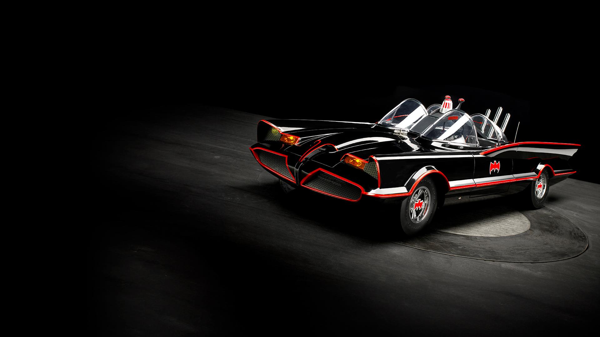 Batmobile - Hero Banner Desktop 01